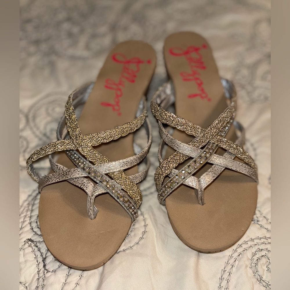 NWT JellyPop size 8m wedge sandal silver taupe